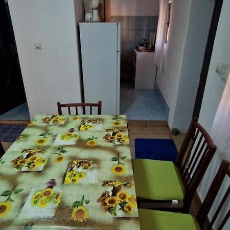 Novaci-Străini Pensiunea Casa Andreea מראה חיצוני תמונה