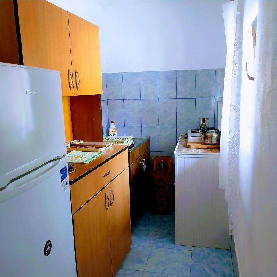 Novaci-Străini Pensiunea Casa Andreea מראה חיצוני תמונה